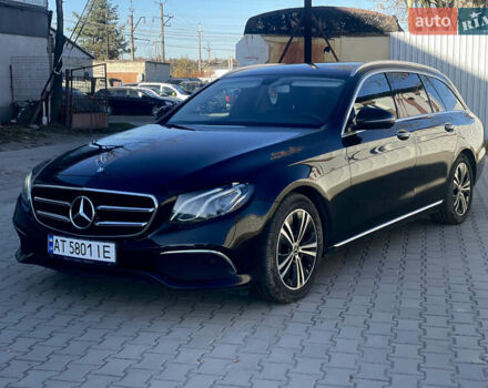 Чорний Мерседес Е-Клас, об'ємом двигуна 1.95 л та пробігом 300 тис. км за 22199 $, фото 1 на Automoto.ua