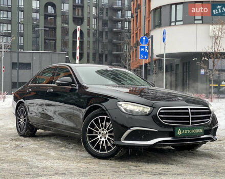 Черный Мерседес Е-Класс, объемом двигателя 1.99 л и пробегом 107 тыс. км за 41990 $, фото 1 на Automoto.ua