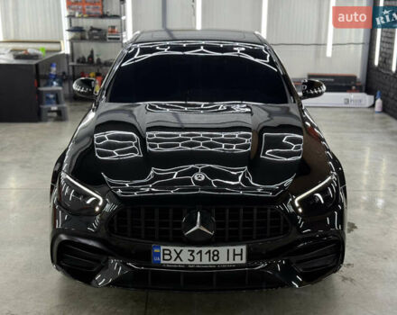 Черный Мерседес Е-Класс, объемом двигателя 1.95 л и пробегом 150 тыс. км за 47777 $, фото 1 на Automoto.ua