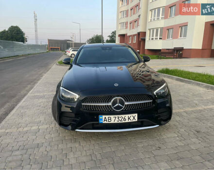 Черный Мерседес Е-Класс, объемом двигателя 1.95 л и пробегом 140 тыс. км за 47900 $, фото 1 на Automoto.ua