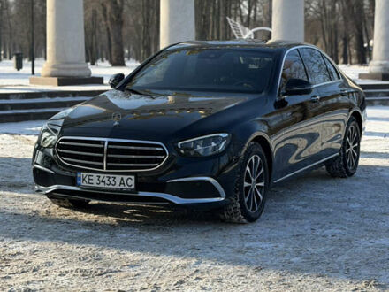 Чорний Мерседес Е-Клас, об'ємом двигуна 1.95 л та пробігом 97 тис. км за 43900 $, фото 1 на Automoto.ua