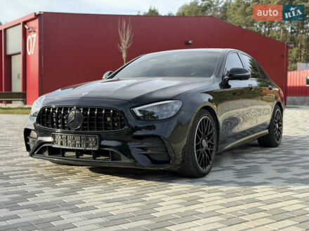 Черный Мерседес Е-Класс, объемом двигателя 2 л и пробегом 60 тыс. км за 61500 $, фото 1 на Automoto.ua