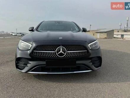 Чорний Мерседес Е-Клас, об'ємом двигуна 1.99 л та пробігом 26 тис. км за 50000 $, фото 1 на Automoto.ua