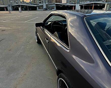 Фиолетовый Мерседес Е-Класс, объемом двигателя 2.8 л и пробегом 323 тыс. км за 8000 $, фото 4 на Automoto.ua