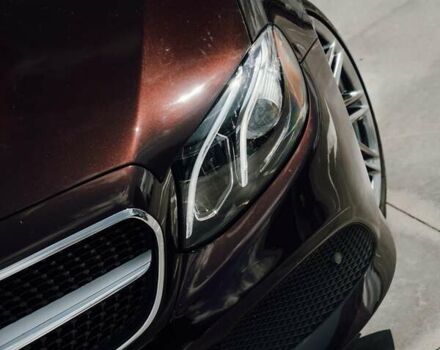 Фіолетовий Мерседес Е-Клас, об'ємом двигуна 3 л та пробігом 89 тис. км за 38500 $, фото 3 на Automoto.ua