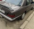 Фиолетовый Мерседес Е-Класс, объемом двигателя 3 л и пробегом 280 тыс. км за 2000 $, фото 5 на Automoto.ua