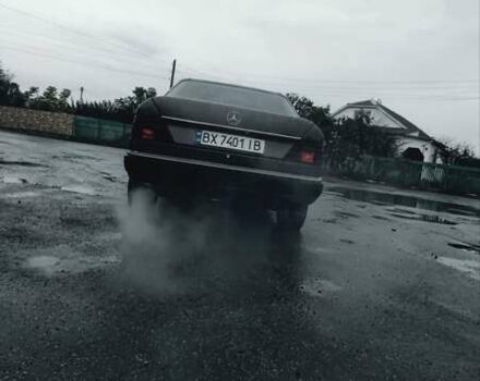 Фиолетовый Мерседес Е-Класс, объемом двигателя 2.2 л и пробегом 500 тыс. км за 2000 $, фото 2 на Automoto.ua