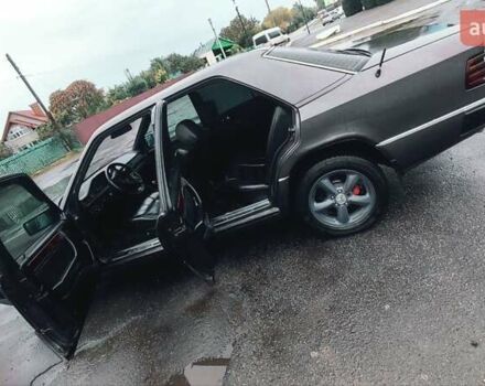 Фиолетовый Мерседес Е-Класс, объемом двигателя 2.2 л и пробегом 500 тыс. км за 2000 $, фото 7 на Automoto.ua