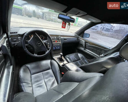 Фиолетовый Мерседес Е-Класс, объемом двигателя 2.8 л и пробегом 400 тыс. км за 2750 $, фото 10 на Automoto.ua