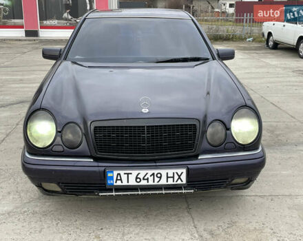 Фиолетовый Мерседес Е-Класс, объемом двигателя 2.8 л и пробегом 400 тыс. км за 2750 $, фото 2 на Automoto.ua