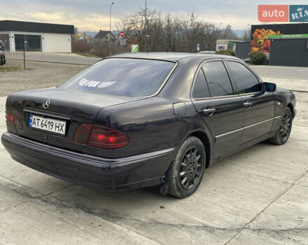 Фиолетовый Мерседес Е-Класс, объемом двигателя 2.8 л и пробегом 400 тыс. км за 2750 $, фото 7 на Automoto.ua