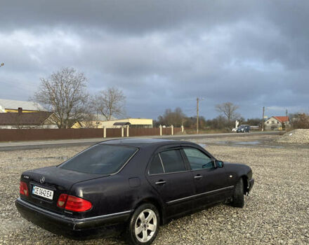 Фиолетовый Мерседес Е-Класс, объемом двигателя 2 л и пробегом 303 тыс. км за 2500 $, фото 4 на Automoto.ua