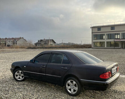 Фиолетовый Мерседес Е-Класс, объемом двигателя 2 л и пробегом 303 тыс. км за 2500 $, фото 7 на Automoto.ua