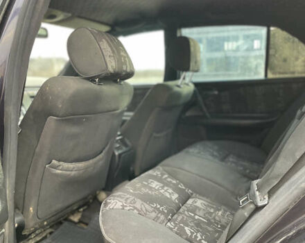 Фиолетовый Мерседес Е-Класс, объемом двигателя 2 л и пробегом 303 тыс. км за 2500 $, фото 8 на Automoto.ua