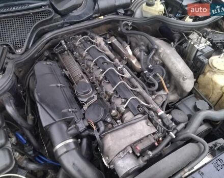 Фіолетовий Мерседес Е-Клас, об'ємом двигуна 3.2 л та пробігом 389 тис. км за 2999 $, фото 8 на Automoto.ua