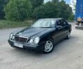 Фиолетовый Мерседес Е-Класс, объемом двигателя 2.2 л и пробегом 400 тыс. км за 4200 $, фото 1 на Automoto.ua