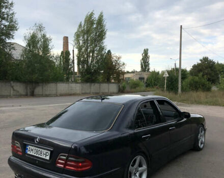 Фиолетовый Мерседес Е-Класс, объемом двигателя 4.27 л и пробегом 230 тыс. км за 4499 $, фото 5 на Automoto.ua