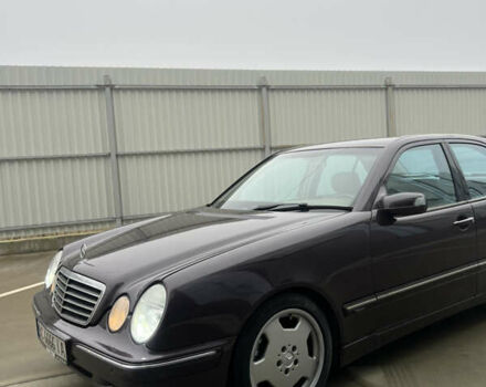 Фиолетовый Мерседес Е-Класс, объемом двигателя 4.97 л и пробегом 281 тыс. км за 7500 $, фото 2 на Automoto.ua