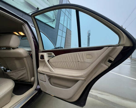 Фиолетовый Мерседес Е-Класс, объемом двигателя 4.97 л и пробегом 281 тыс. км за 7500 $, фото 24 на Automoto.ua