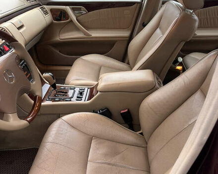 Фиолетовый Мерседес Е-Класс, объемом двигателя 4.97 л и пробегом 281 тыс. км за 7500 $, фото 17 на Automoto.ua