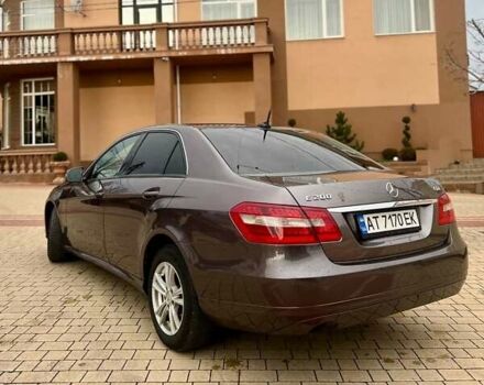 Фіолетовий Мерседес Е-Клас, об'ємом двигуна 2.1 л та пробігом 380 тис. км за 13000 $, фото 4 на Automoto.ua