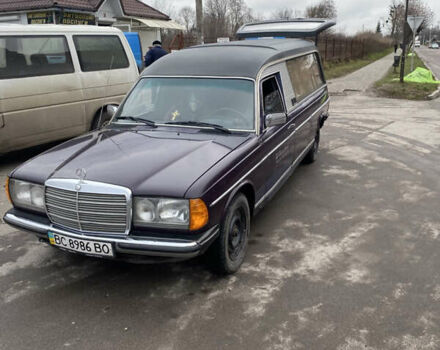 Фиолетовый Мерседес Е-Класс, объемом двигателя 2.5 л и пробегом 285 тыс. км за 3600 $, фото 1 на Automoto.ua