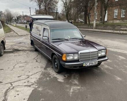 Фиолетовый Мерседес Е-Класс, объемом двигателя 2.5 л и пробегом 280 тыс. км за 4999 $, фото 9 на Automoto.ua