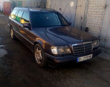 Фиолетовый Мерседес Е-Класс, объемом двигателя 2.8 л и пробегом 435 тыс. км за 3100 $, фото 6 на Automoto.ua