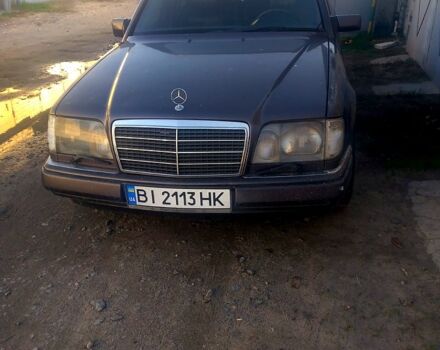 Фиолетовый Мерседес Е-Класс, объемом двигателя 2.8 л и пробегом 435 тыс. км за 3100 $, фото 4 на Automoto.ua