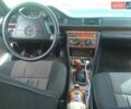 Фіолетовий Мерседес Е-Клас, об'ємом двигуна 2.2 л та пробігом 680 тис. км за 2000 $, фото 1 на Automoto.ua
