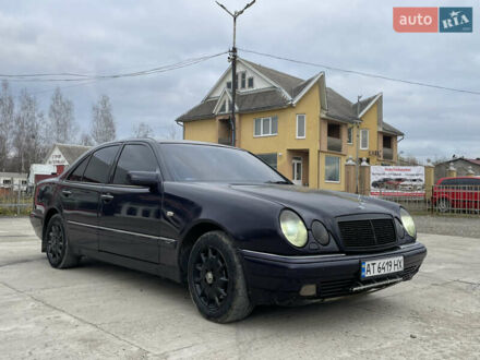 Фиолетовый Мерседес Е-Класс, объемом двигателя 2.8 л и пробегом 400 тыс. км за 2750 $, фото 1 на Automoto.ua