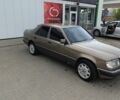Коричневый Мерседес Е-Класс, объемом двигателя 2.3 л и пробегом 485 тыс. км за 2923 $, фото 1 на Automoto.ua