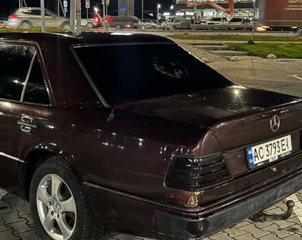 Коричневый Мерседес Е-Класс, объемом двигателя 2 л и пробегом 500 тыс. км за 2500 $, фото 2 на Automoto.ua
