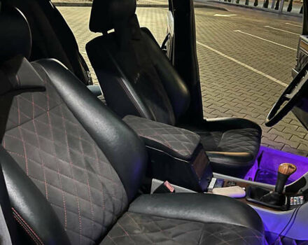 Коричневый Мерседес Е-Класс, объемом двигателя 2 л и пробегом 500 тыс. км за 2500 $, фото 10 на Automoto.ua