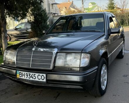 Коричневый Мерседес Е-Класс, объемом двигателя 2.6 л и пробегом 260 тыс. км за 2000 $, фото 3 на Automoto.ua