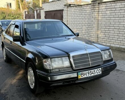 Коричневый Мерседес Е-Класс, объемом двигателя 2.6 л и пробегом 260 тыс. км за 2000 $, фото 1 на Automoto.ua