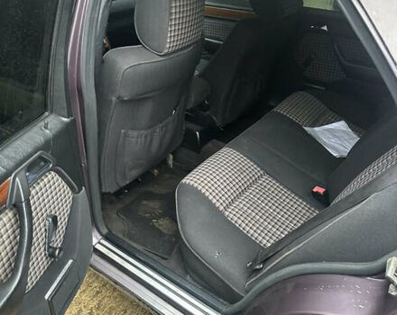 Коричневый Мерседес Е-Класс, объемом двигателя 3 л и пробегом 412 тыс. км за 2300 $, фото 10 на Automoto.ua