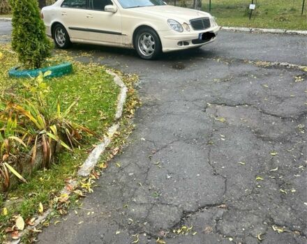 Мерседес Е-Клас 2005 у Ужгороді на Automoto.ua Коричневий Мерседес Е-Клас, об'ємом двигуна 2.2 л та пробігом 430 тис. км за 2900 $, фото 2 на Automoto.ua