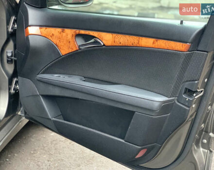 Коричневый Мерседес Е-Класс, объемом двигателя 3 л и пробегом 330 тыс. км за 9100 $, фото 56 на Automoto.ua