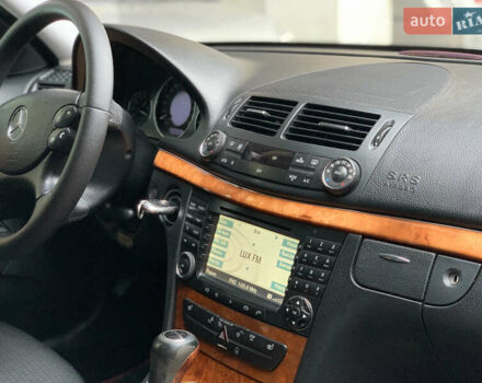 Коричневый Мерседес Е-Класс, объемом двигателя 3 л и пробегом 330 тыс. км за 9100 $, фото 49 на Automoto.ua