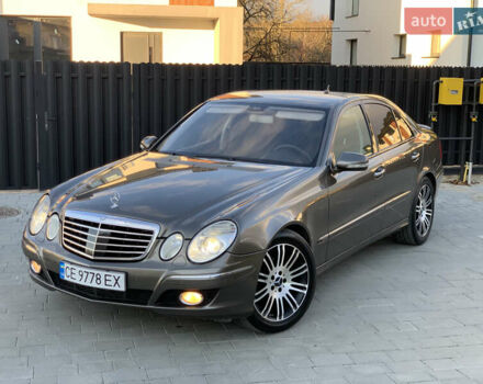 Коричневый Мерседес Е-Класс, объемом двигателя 3 л и пробегом 330 тыс. км за 9100 $, фото 3 на Automoto.ua