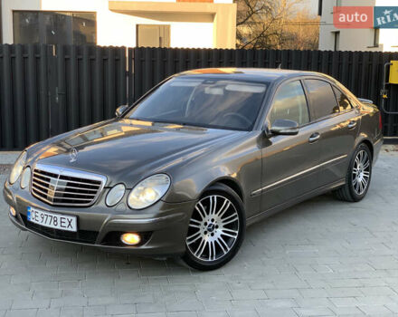 Коричневый Мерседес Е-Класс, объемом двигателя 3 л и пробегом 330 тыс. км за 9100 $, фото 2 на Automoto.ua