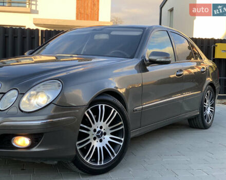 Коричневый Мерседес Е-Класс, объемом двигателя 3 л и пробегом 330 тыс. км за 9100 $, фото 14 на Automoto.ua