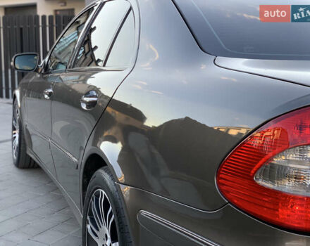 Коричневый Мерседес Е-Класс, объемом двигателя 3 л и пробегом 330 тыс. км за 9100 $, фото 37 на Automoto.ua