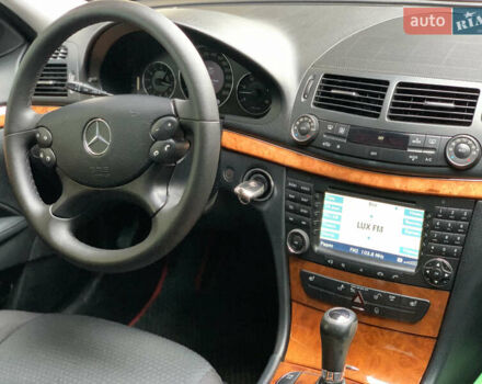 Коричневый Мерседес Е-Класс, объемом двигателя 3 л и пробегом 330 тыс. км за 9100 $, фото 57 на Automoto.ua