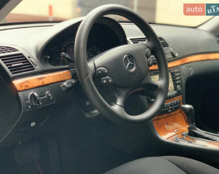 Коричневый Мерседес Е-Класс, объемом двигателя 3 л и пробегом 330 тыс. км за 9100 $, фото 66 на Automoto.ua