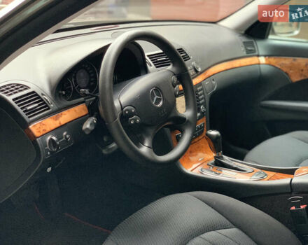 Коричневый Мерседес Е-Класс, объемом двигателя 3 л и пробегом 330 тыс. км за 9100 $, фото 68 на Automoto.ua