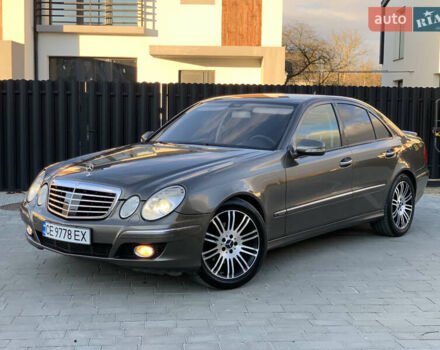 Коричневый Мерседес Е-Класс, объемом двигателя 3 л и пробегом 330 тыс. км за 9100 $, фото 7 на Automoto.ua