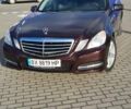 Коричневый Мерседес Е-Класс, объемом двигателя 2.1 л и пробегом 215 тыс. км за 12000 $, фото 1 на Automoto.ua