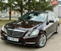 Коричневый Мерседес Е-Класс, объемом двигателя 2.14 л и пробегом 315 тыс. км за 9900 $, фото 1 на Automoto.ua